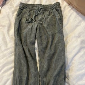 Athleta camo joggers